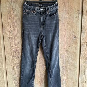 BDG Brand Girlfriend High Rise s25